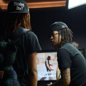 日韩三级日逼片
